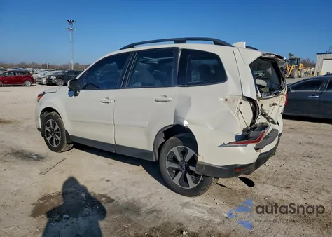 2018 Subaru Forester 2.5I Premium z USA, uszkodzony, nr VIN JF2SJAGC5JH499376